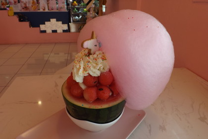 すいかパフェ、斜めから